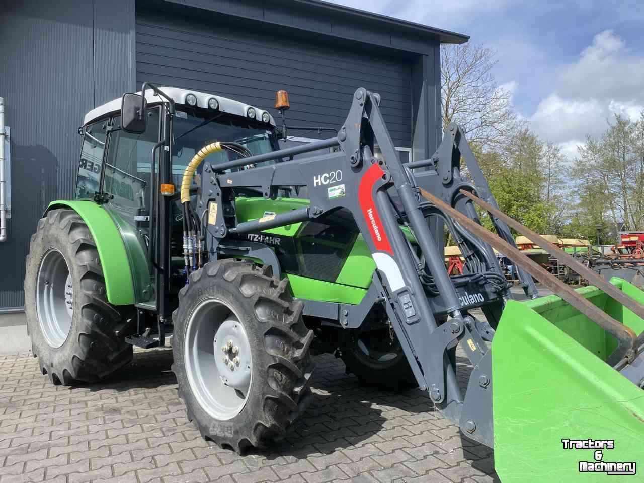 Traktoren Deutz-Fahr Agrolux 4.80 met voorlader
