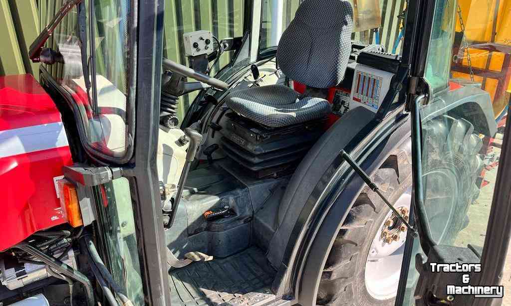 Smalspoortraktoren Massey Ferguson 3435 GEV Compact Tractor