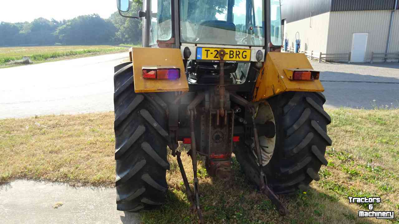 Traktoren Renault 651
