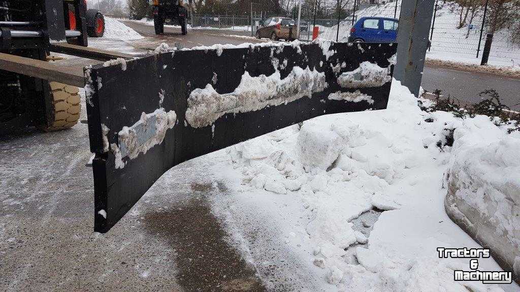 Overige  Sneeuwschuif, verzinkt, 2.2 m. breed