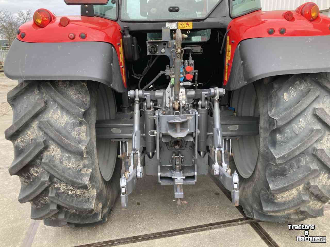 Traktoren Massey Ferguson 5445 Dyna-4