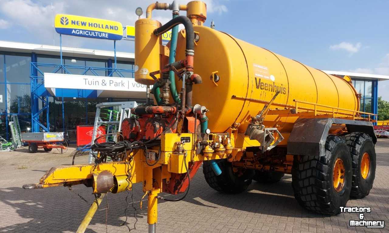 Mesttank Veenhuis Watertank + Pomp