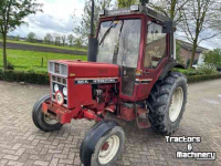 Traktoren International 585 XL