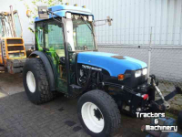 Traktoren New Holland tn75v