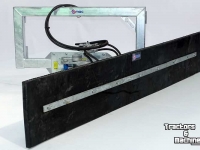 Rubberschuif Qmac Modulo rubberschuif straatschuif slijkschuif aanbouw Merlo