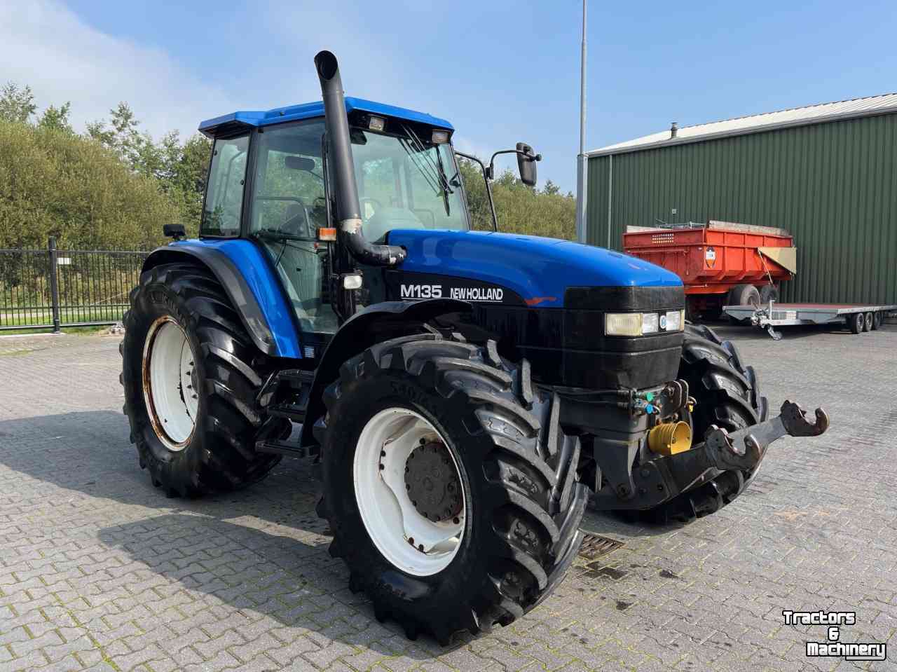 Traktoren New Holland M135 Range Command, Creeper