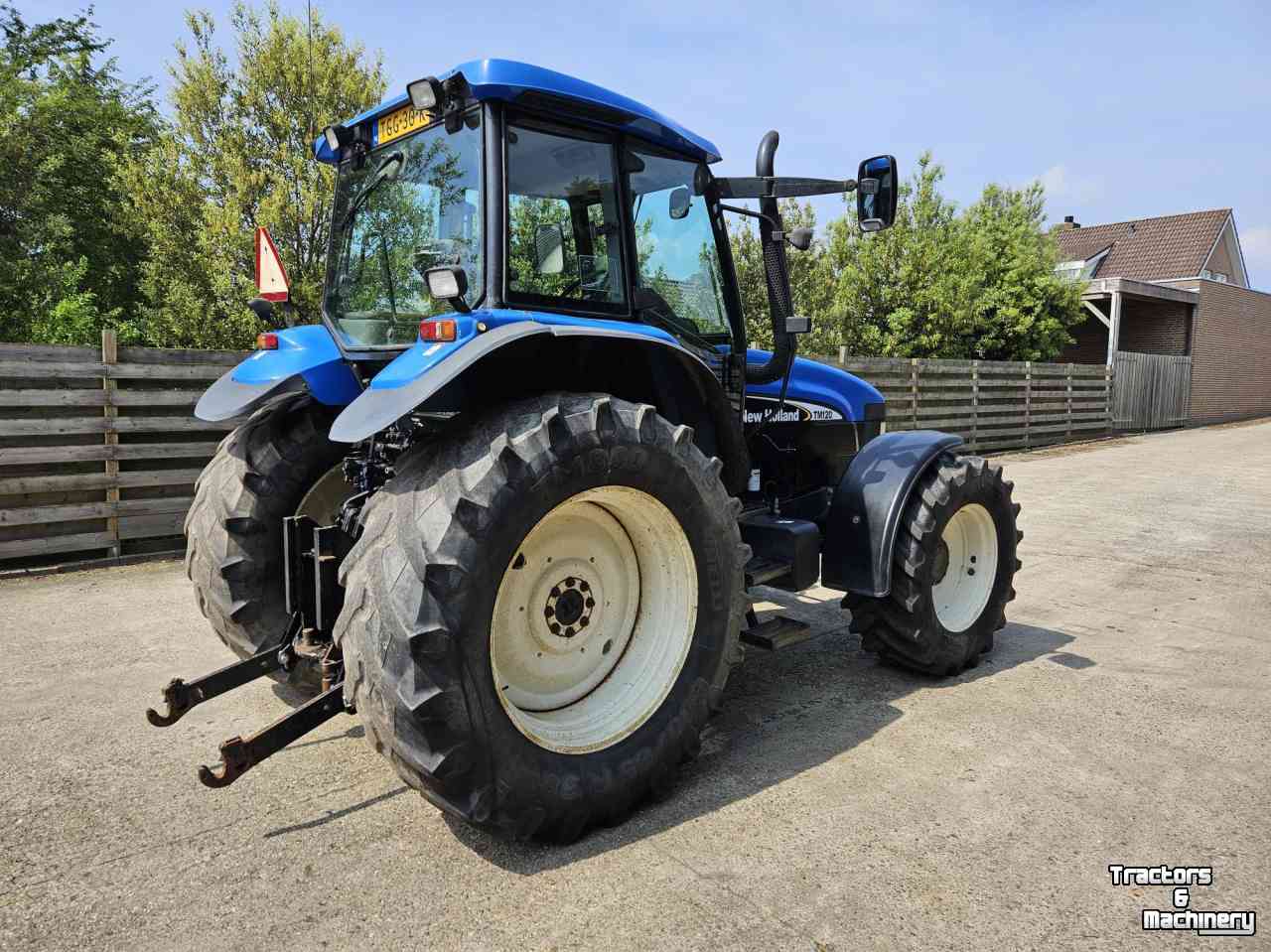 Traktoren New Holland TM 120