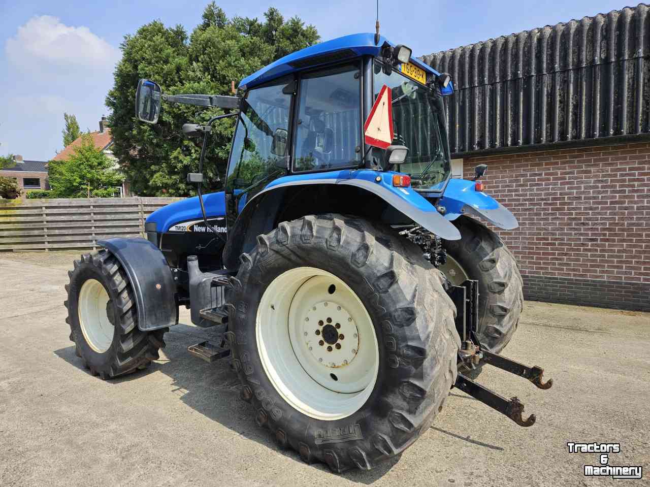 Traktoren New Holland TM 120