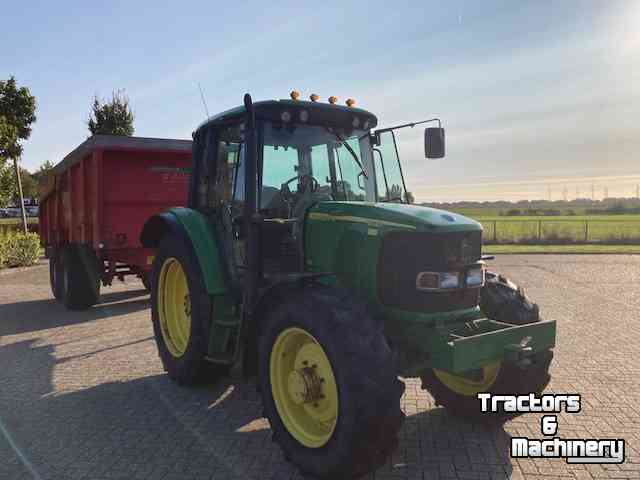 Traktoren John Deere 6320