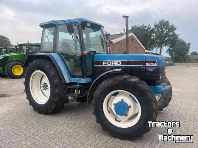 Traktoren Ford 8240 SLE