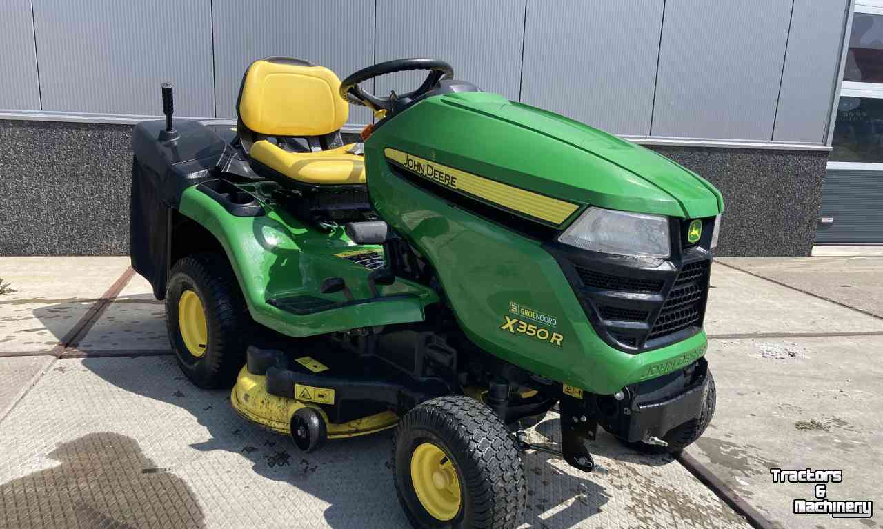 Zelfrijdende maaier John Deere X 350 R Zitmaaier