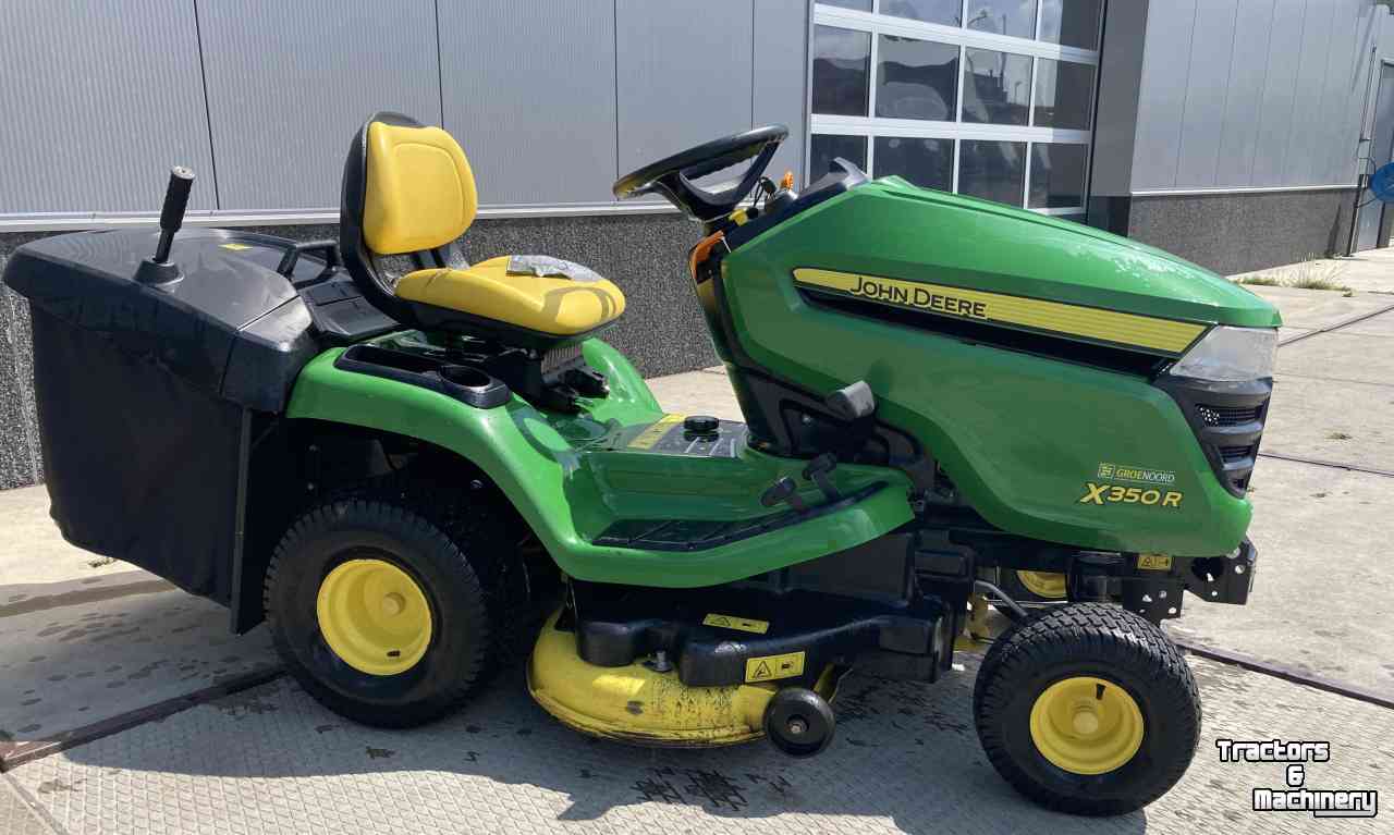 Zelfrijdende maaier John Deere X 350 R Zitmaaier