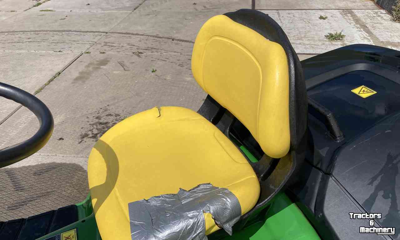 Zelfrijdende maaier John Deere X 350 R Zitmaaier