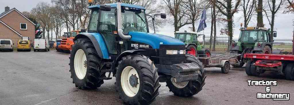 Traktoren New Holland 8160 Tractor