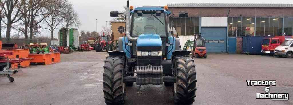 Traktoren New Holland 8160 Tractor