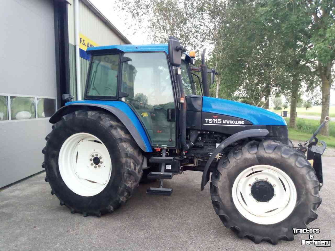 Traktoren New Holland TS115