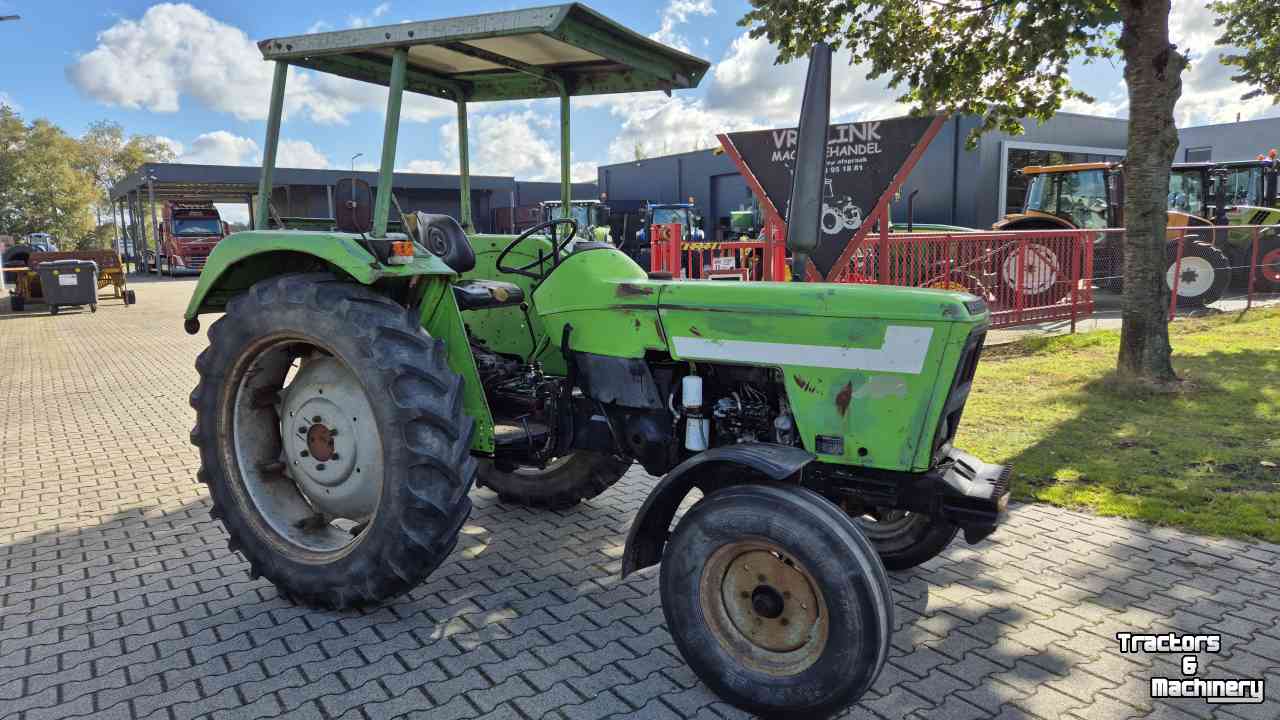 Traktoren Deutz-Fahr D6007 met kruip