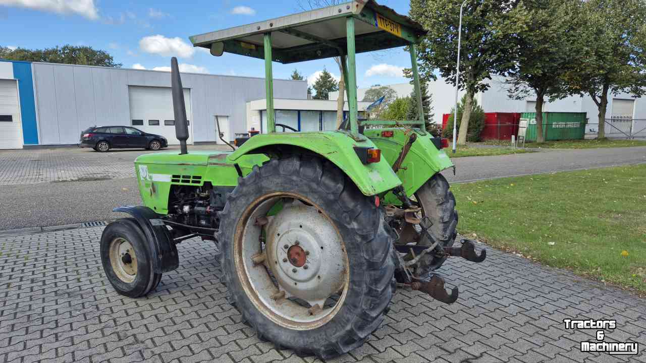 Traktoren Deutz-Fahr D6007 met kruip