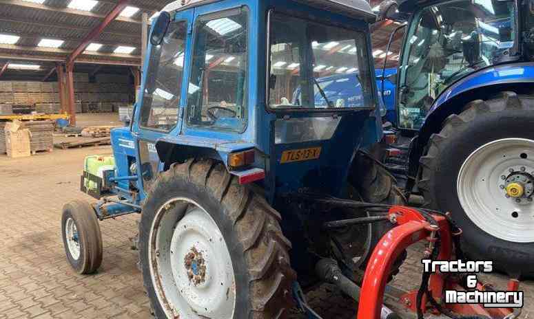 Traktoren Ford 4600 2WD Tractor