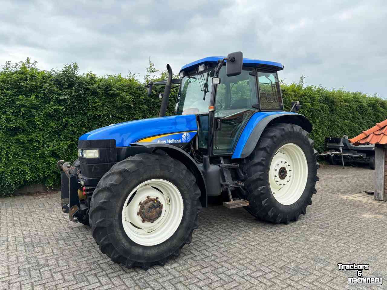 Traktoren New Holland TM130 RC