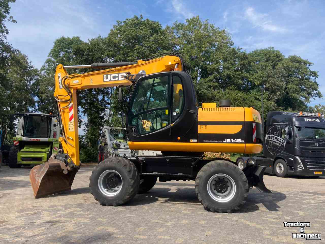 Bandenkraan JCB JS145W