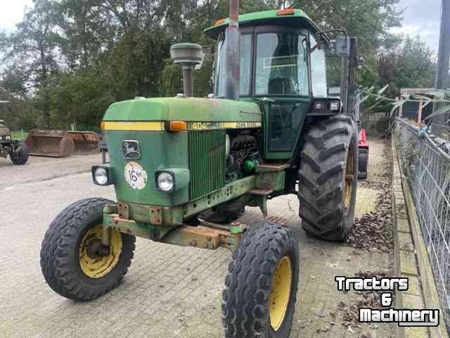 Traktoren John Deere 4040 QR