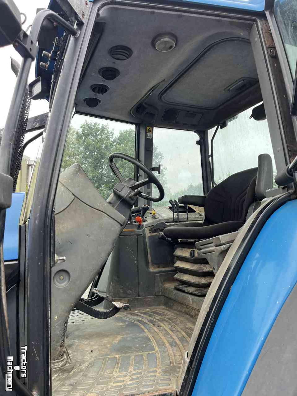 Traktoren New Holland 8160 mechanical transmission