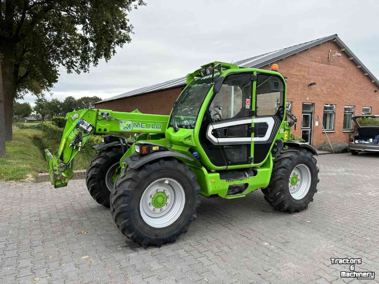 Verreiker Merlo TF 42.7 verreiker