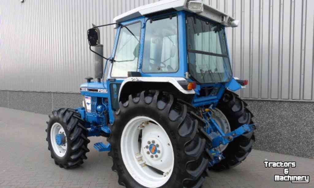 Traktoren Ford 5610 4WD Tractor