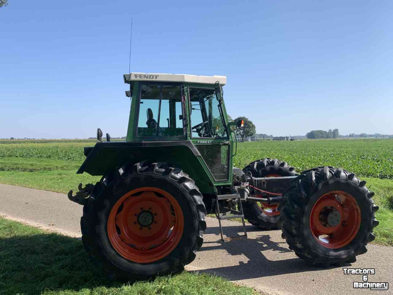 Traktoren Fendt 380 GT werktuigendrager