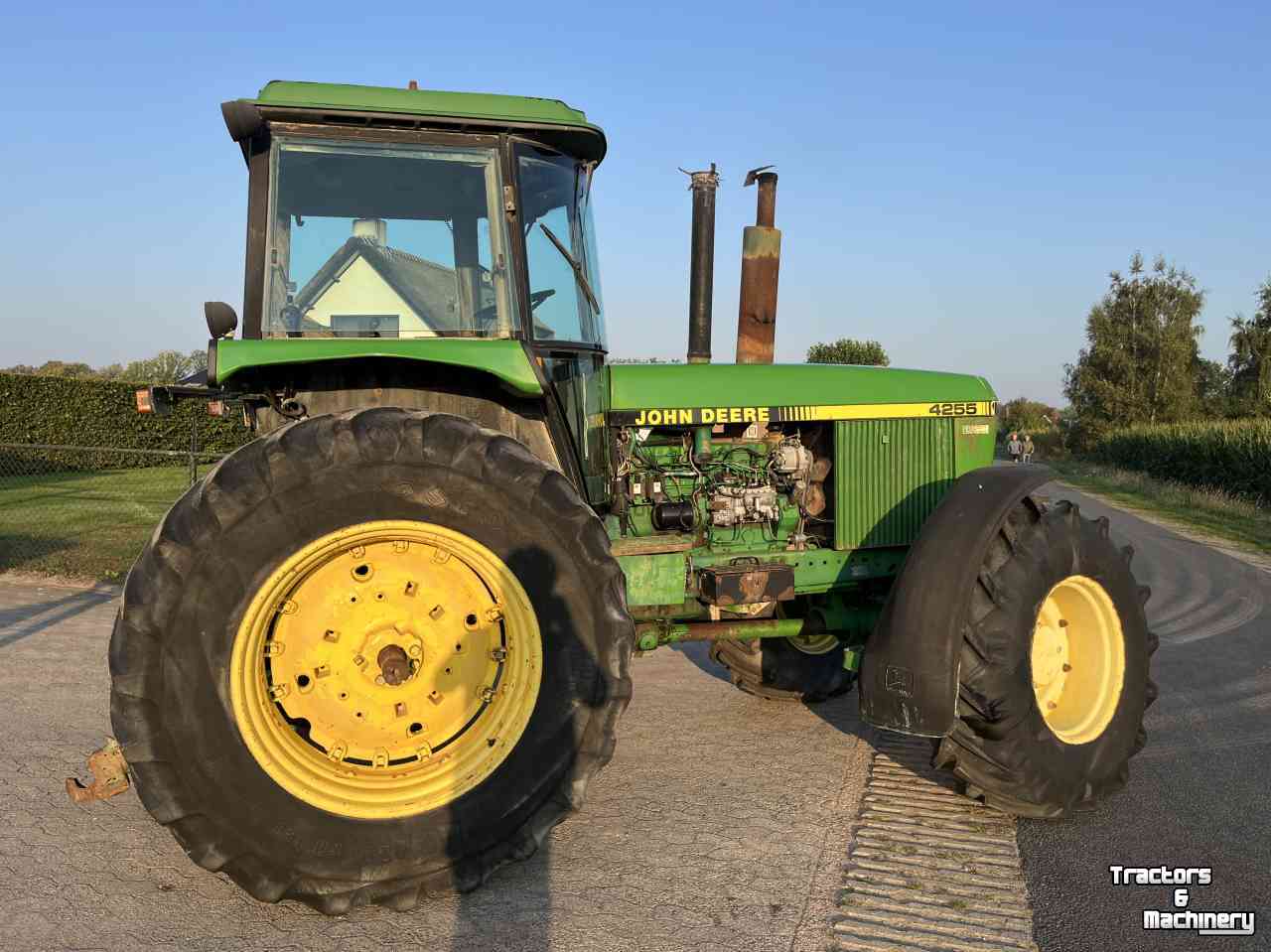 Traktoren John Deere 4255