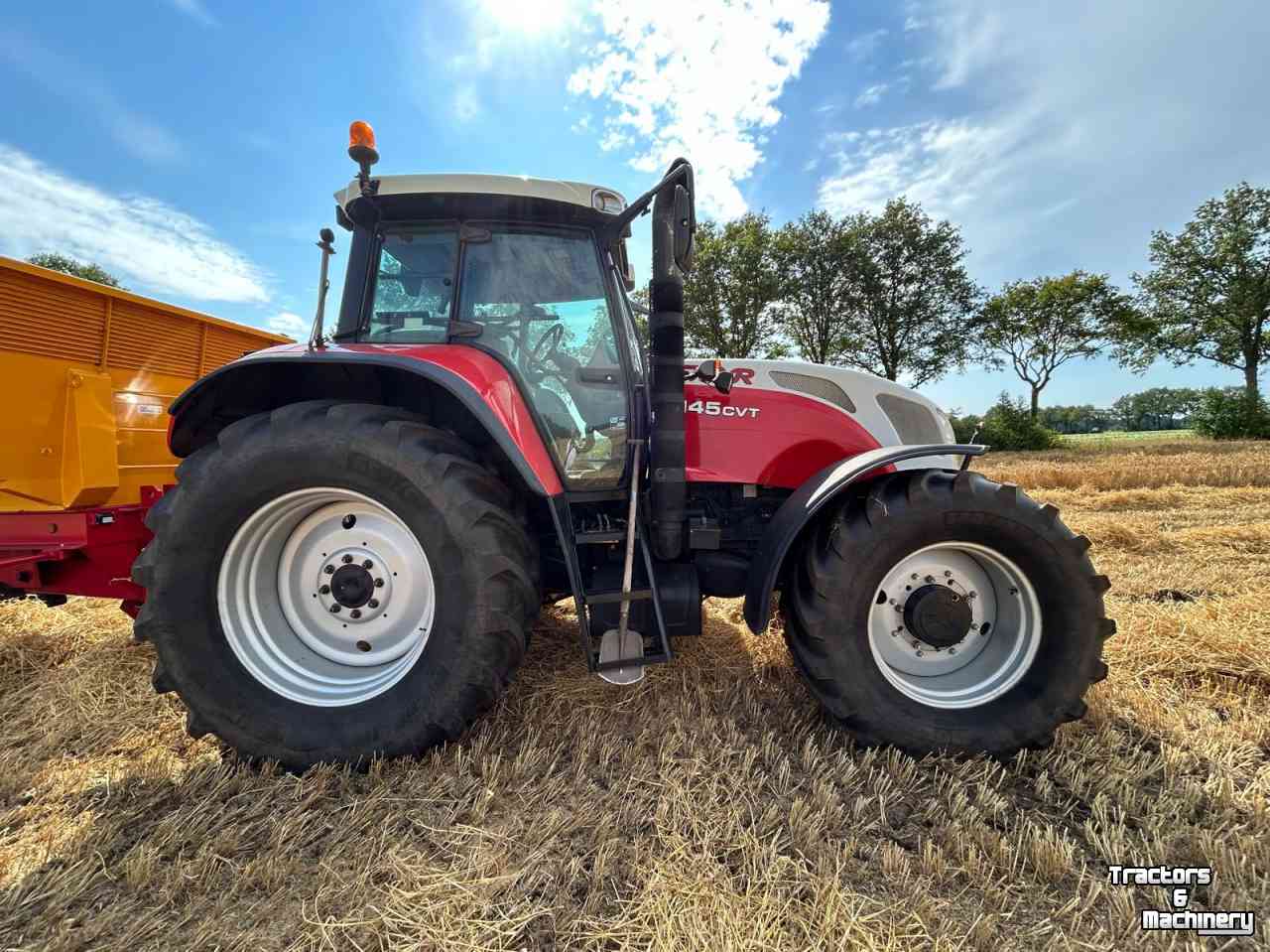 Traktoren New Holland TVT 145 (Steyr kleuren)