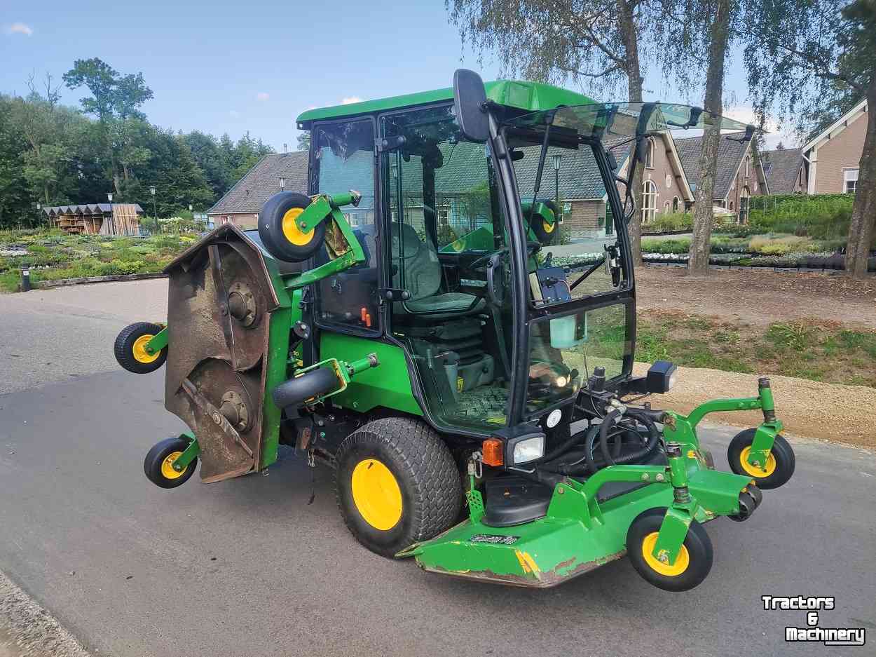 Zelfrijdende maaier John Deere 1600 Turbo