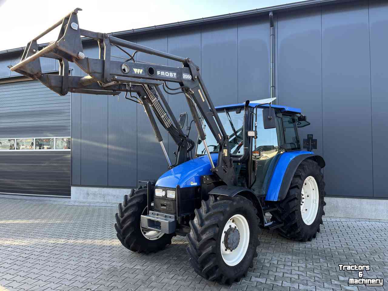 Traktoren New Holland TL90