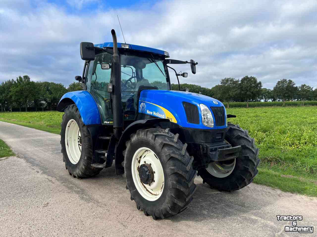 Traktoren New Holland TS115A