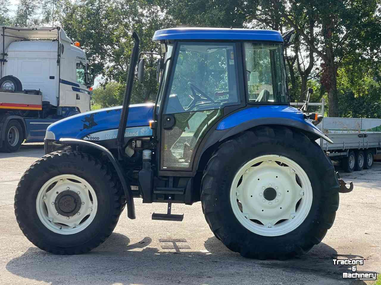 Traktoren New Holland T 90 D