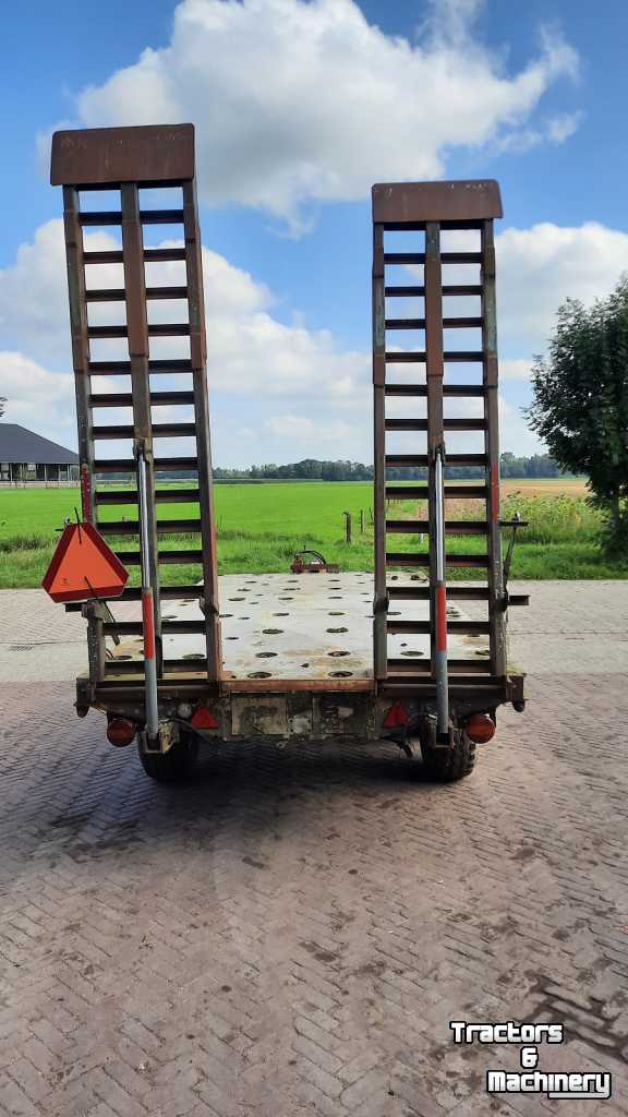 Vierwielige wagen / Landbouwwagen  Oprijwagen