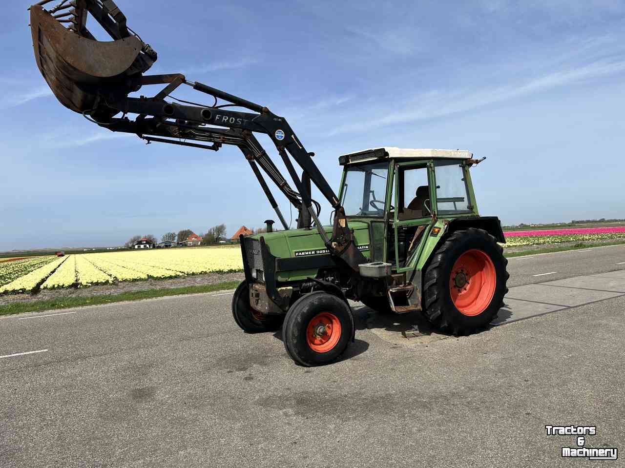 Traktoren Fendt 305 LS