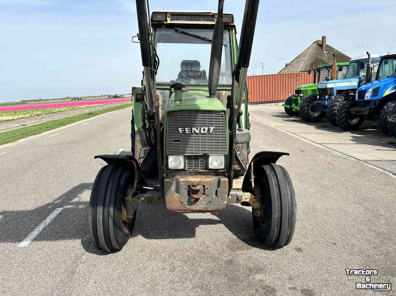 Traktoren Fendt 305 LS