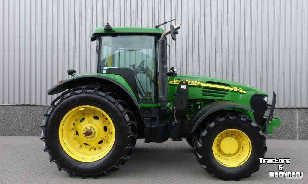 Traktoren John Deere 7820 Tractor