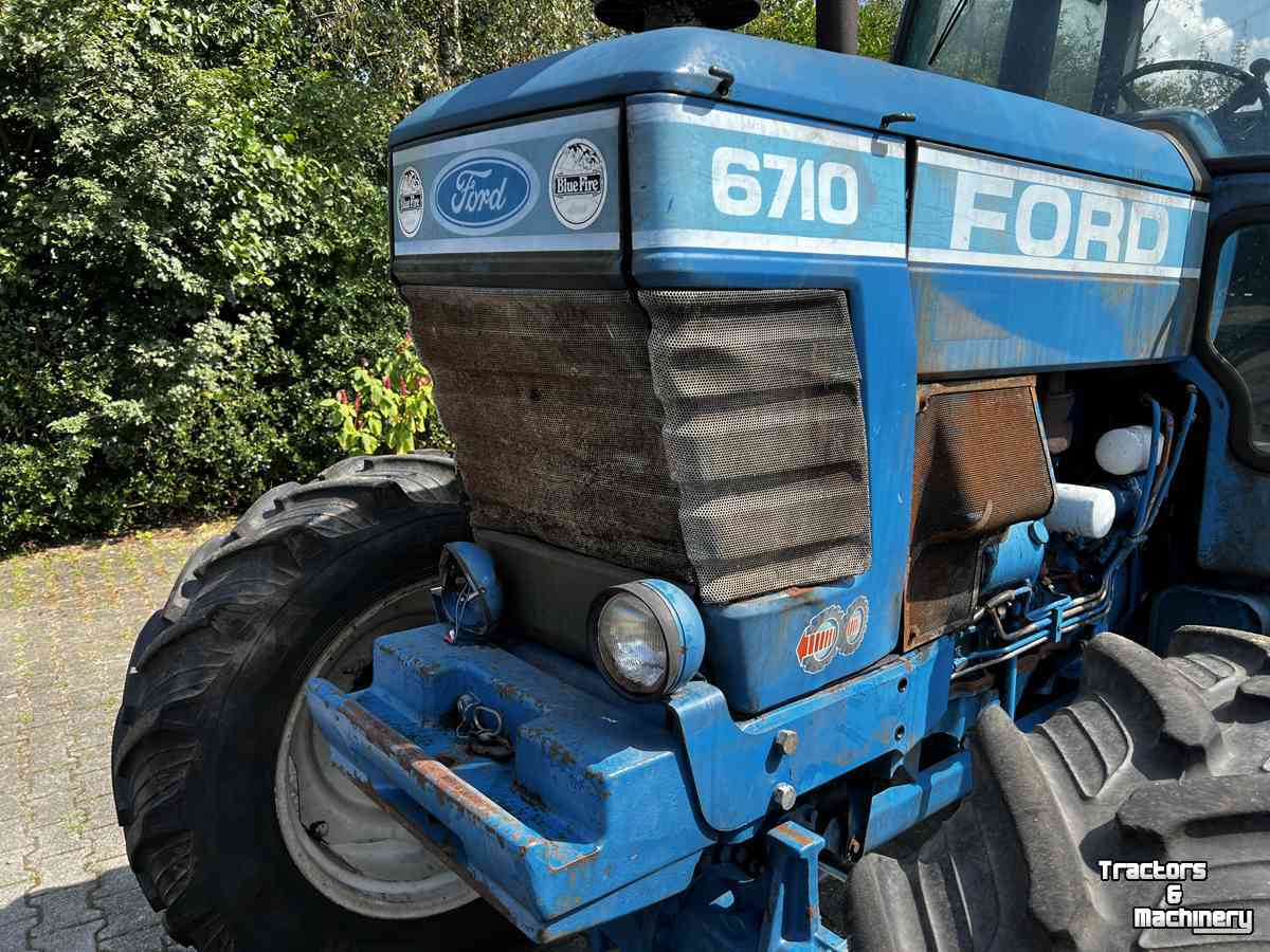 Traktoren Ford 6710