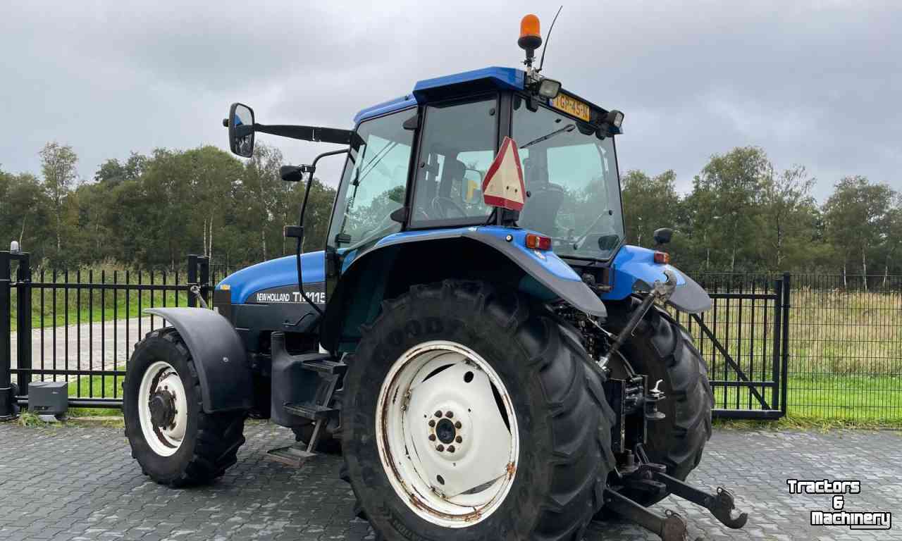 Traktoren New Holland TM 115 PC Tractor