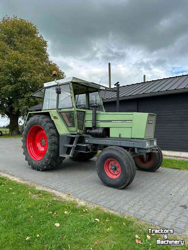 Traktoren Fendt Favorit 611 LS