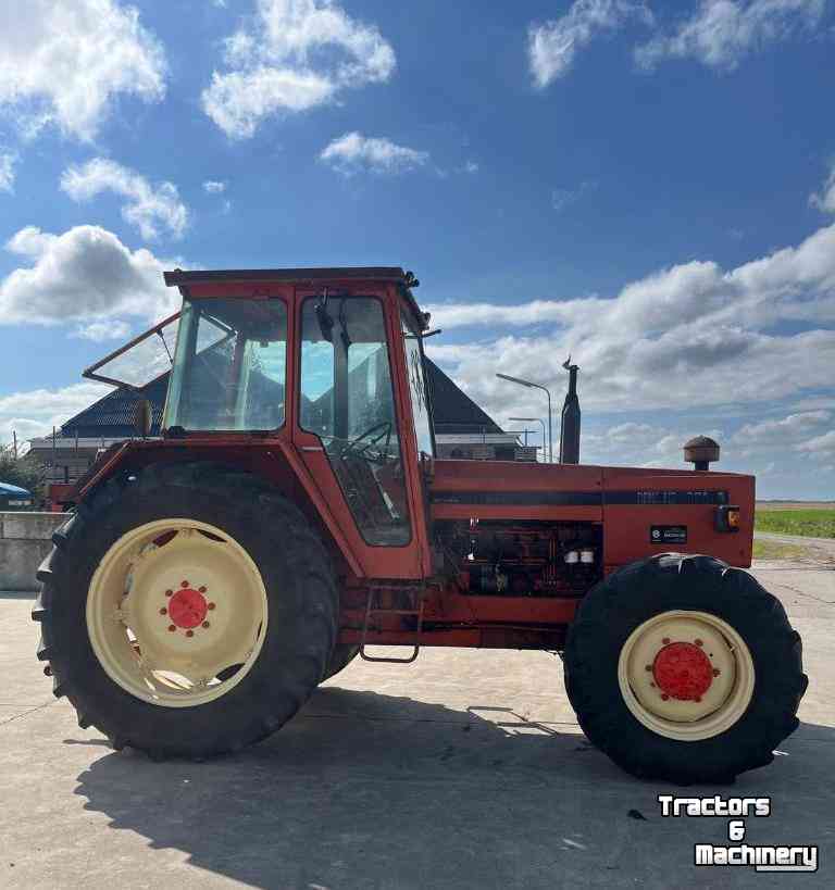 Traktoren Renault 951-4 Tractor