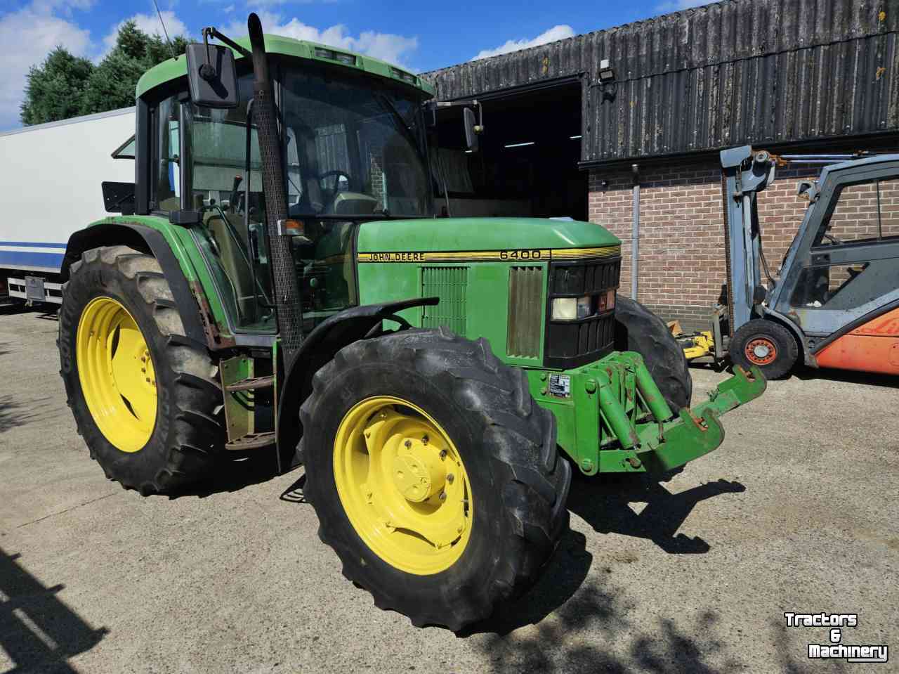 Traktoren John Deere 6400