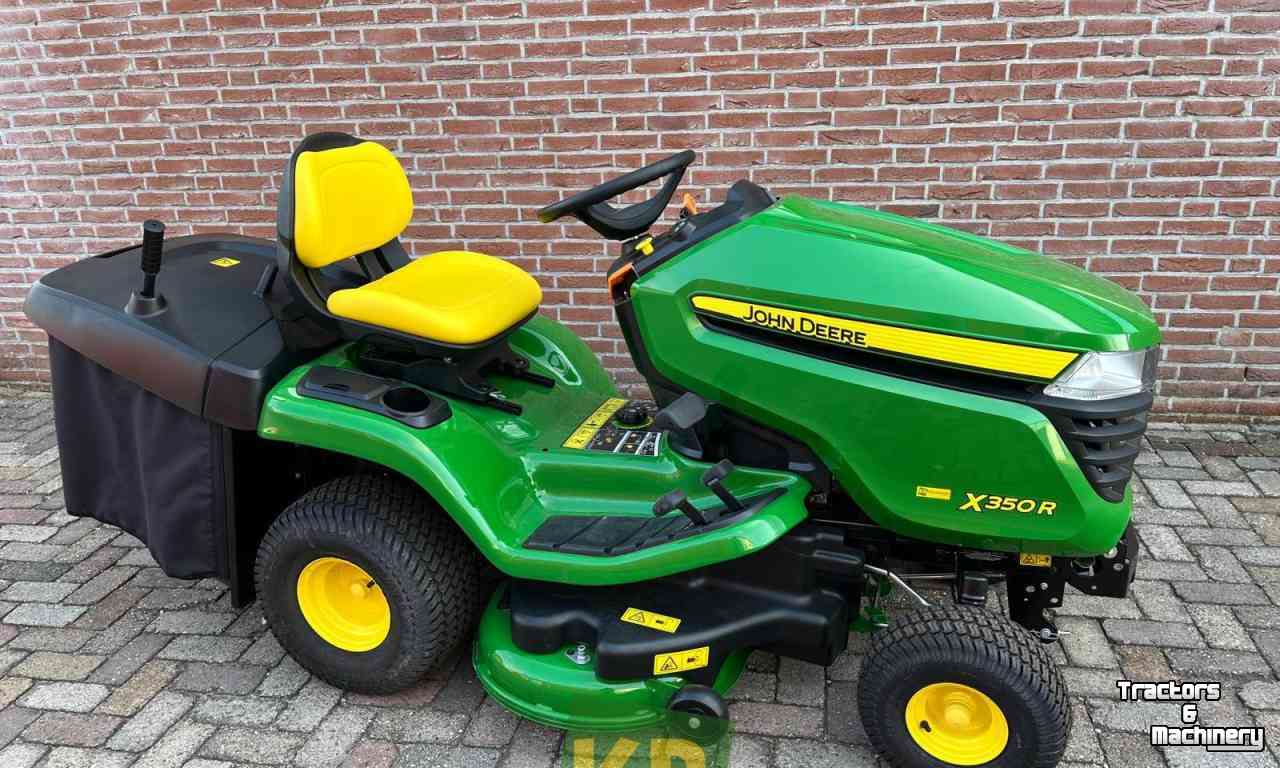 Zelfrijdende maaier John Deere X350R Zitmaaier