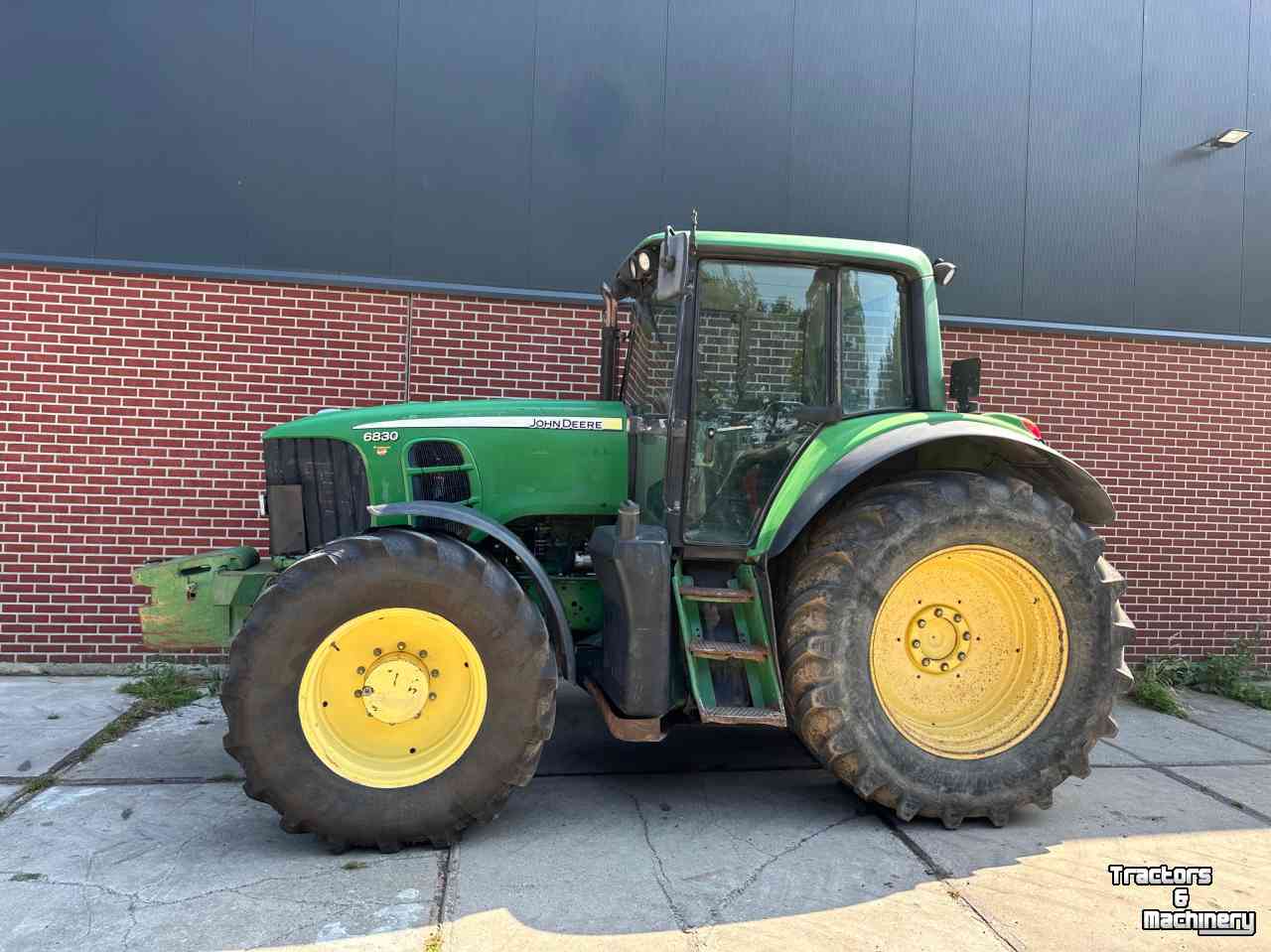 Traktoren John Deere 6830