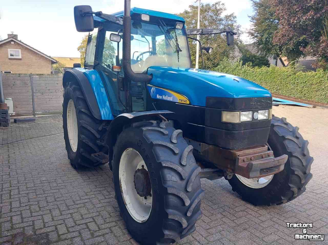 Traktoren New Holland TM 135