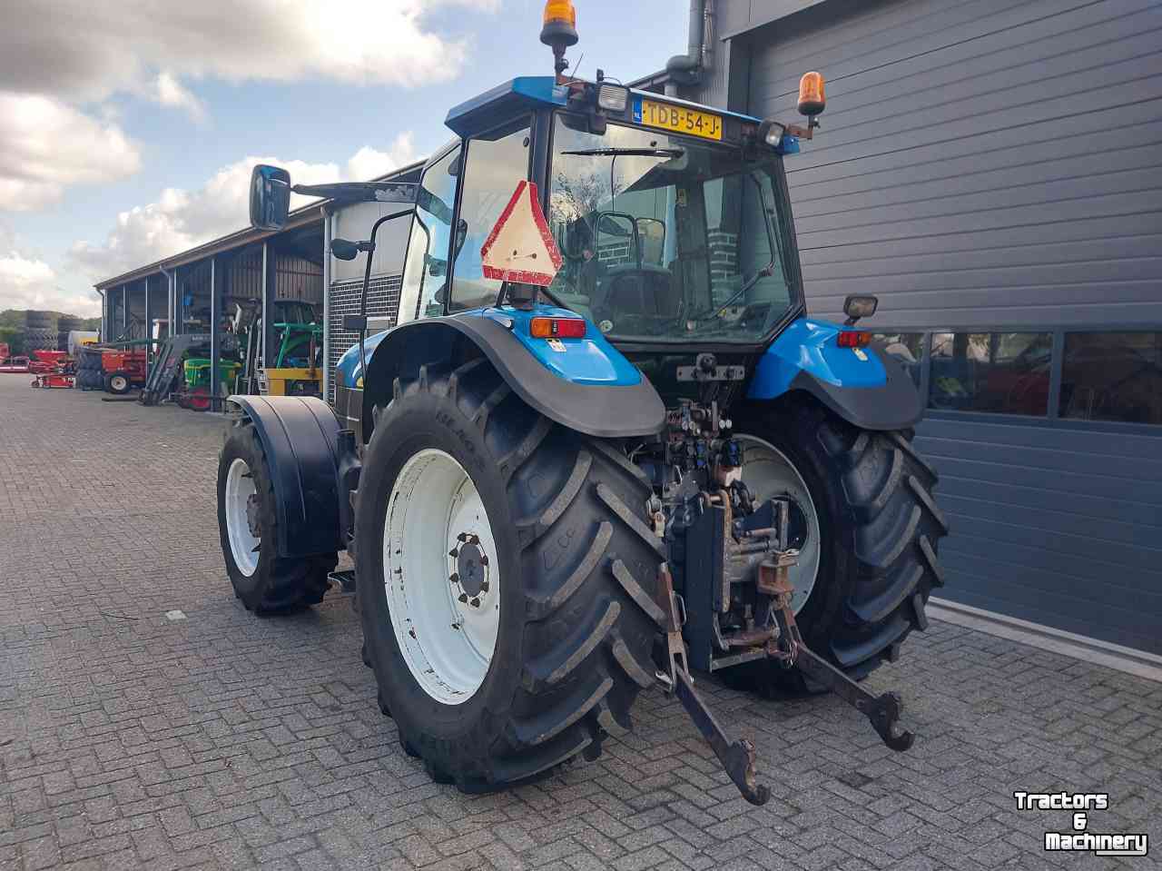 Traktoren New Holland TM 135