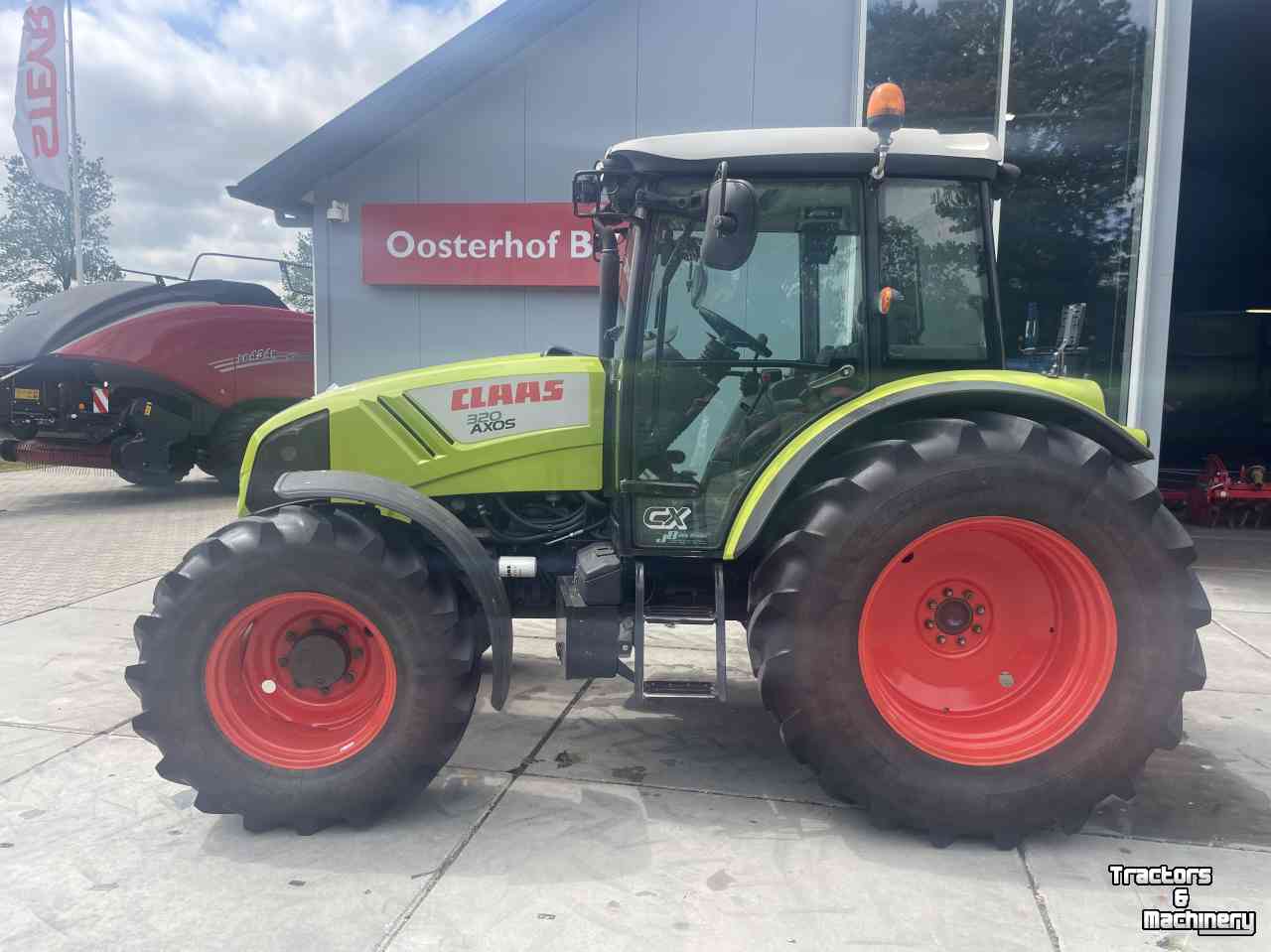 Traktoren Claas Axos 329